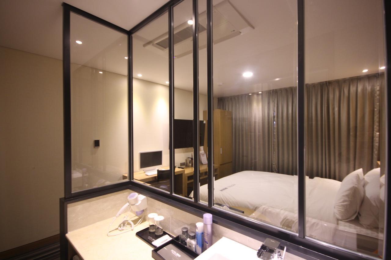 Mbn Hotel Changwon Εξωτερικό φωτογραφία