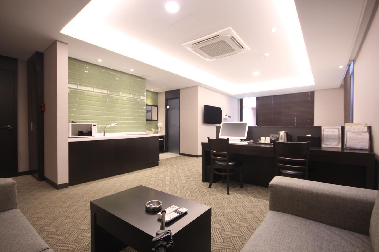 Mbn Hotel Changwon Εξωτερικό φωτογραφία